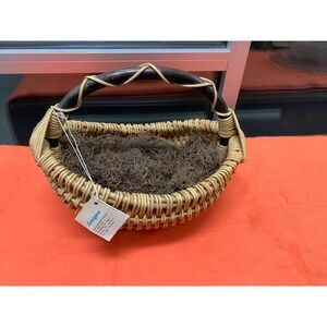 Vintage Large Woven Wicker Basket, Real Wood‎ Handle